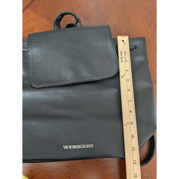 Victoria\'s Secret Backpack Black Drawstring Bucket Pebbled Faux Leather Snap New main image 14